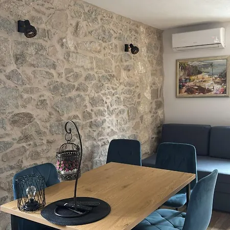 アパート Bepina スプリト